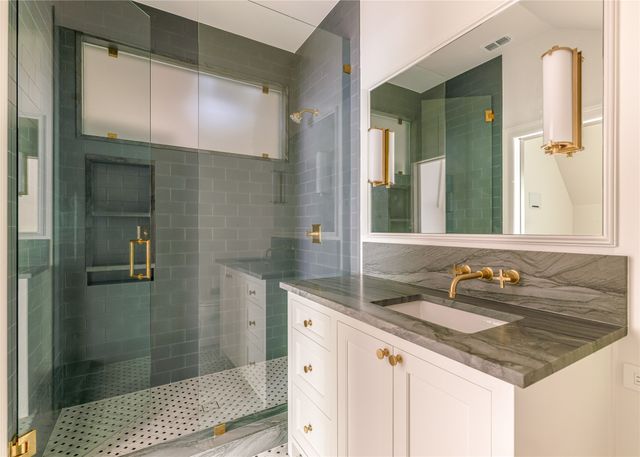 6810 Mimosa Lane, Dallas, TX 75230