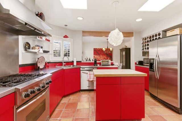 747 Manhattan, Santa Fe, NM 87501