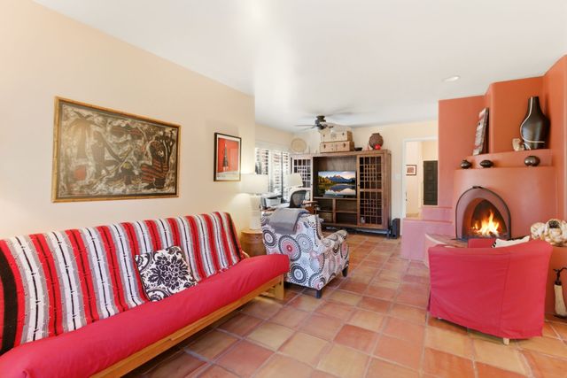 747 Manhattan, Santa Fe, NM 87501