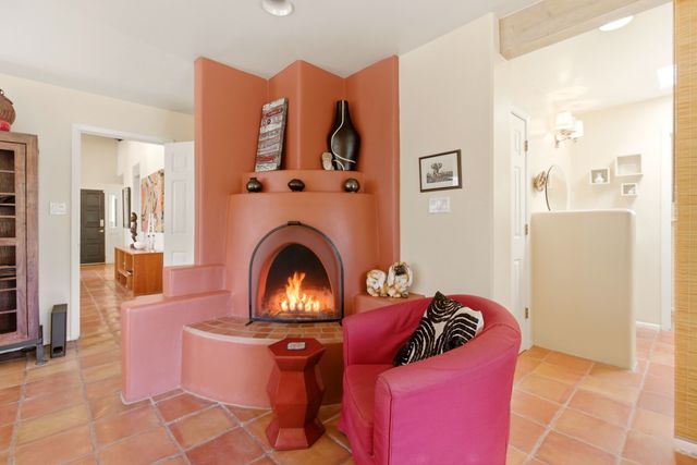 747 Manhattan, Santa Fe, NM 87501