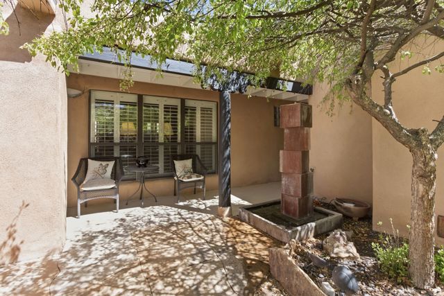 747 Manhattan, Santa Fe, NM 87501