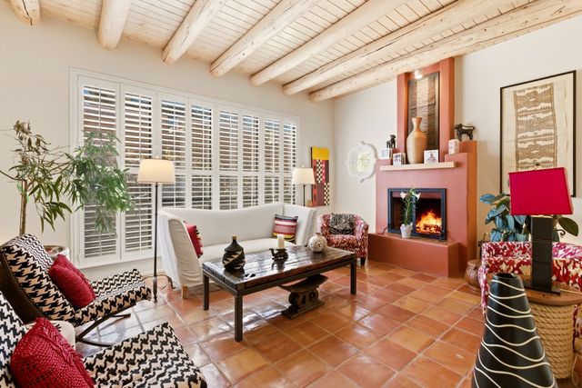 747 Manhattan, Santa Fe, NM 87501