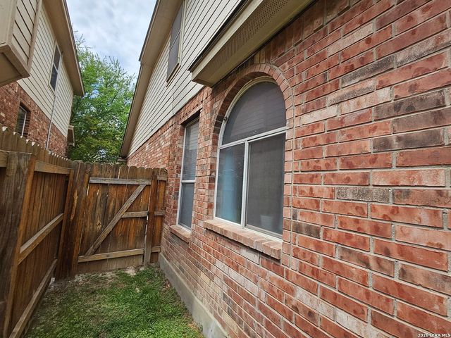 6114 Briscoe Leaf, San Antonio, TX 78253