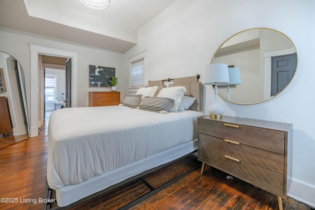 601 E Oak St, Louisville, KY 40203