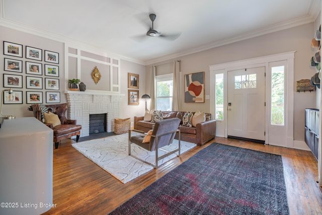 601 E Oak St, Louisville, KY 40203