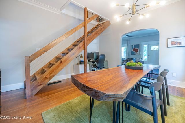 601 E Oak St, Louisville, KY 40203