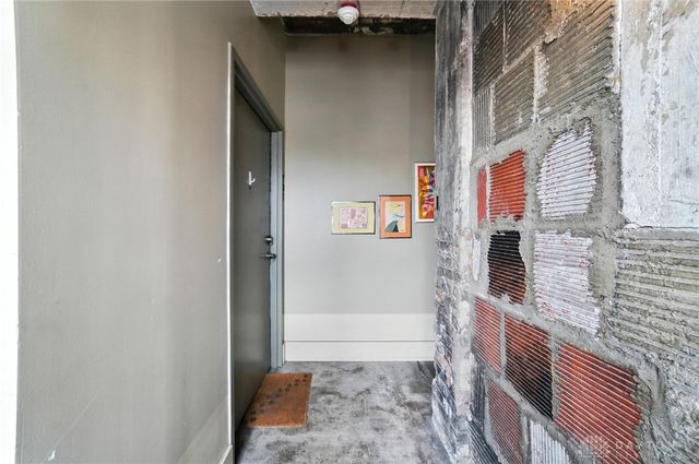 18 S Saint Clair Street 201, Dayton, OH 45402