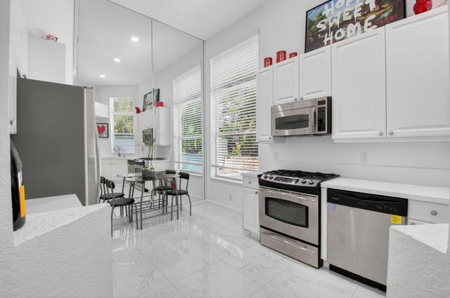 6439 NW 43RD Terrace, Boca Raton, FL 33496