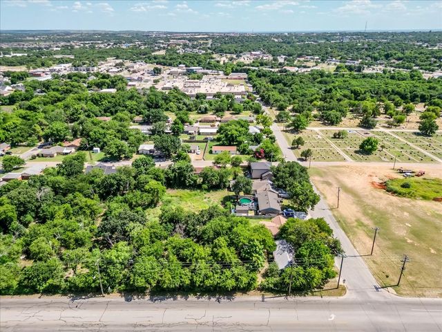 410 N Mill Street, Weatherford, TX 76086