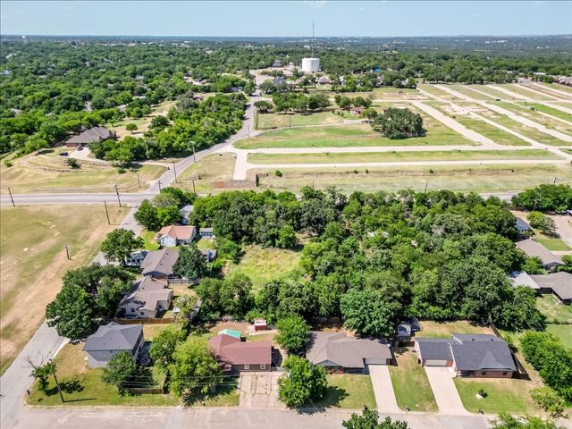 410 N Mill Street, Weatherford, TX 76086