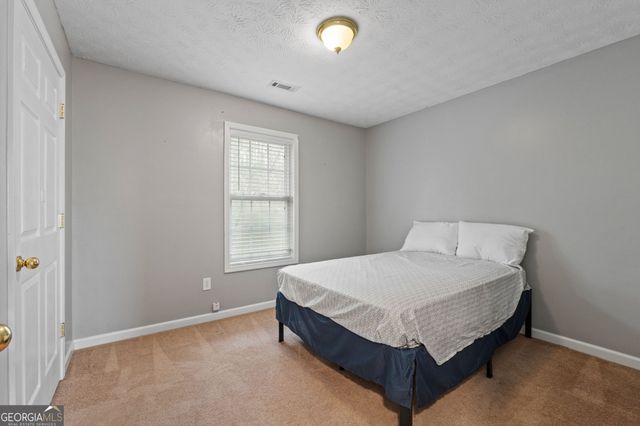 49 Canterbury Drive, Grantville, GA 30220