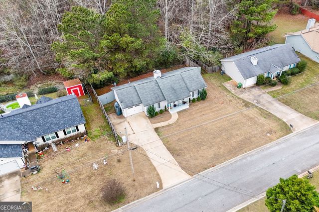 49 Canterbury Drive, Grantville, GA 30220