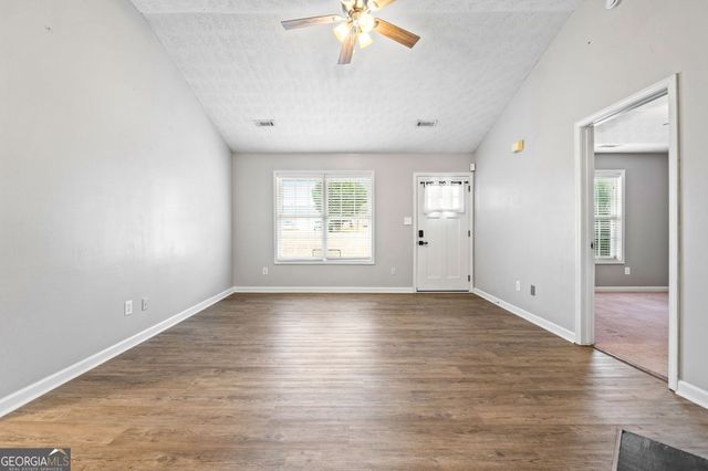 49 Canterbury Drive, Grantville, GA 30220