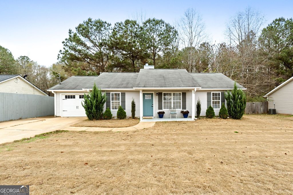 49 Canterbury Drive, Grantville, GA 30220