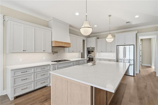 943 Champney Street, St. Simons Island, GA 31522