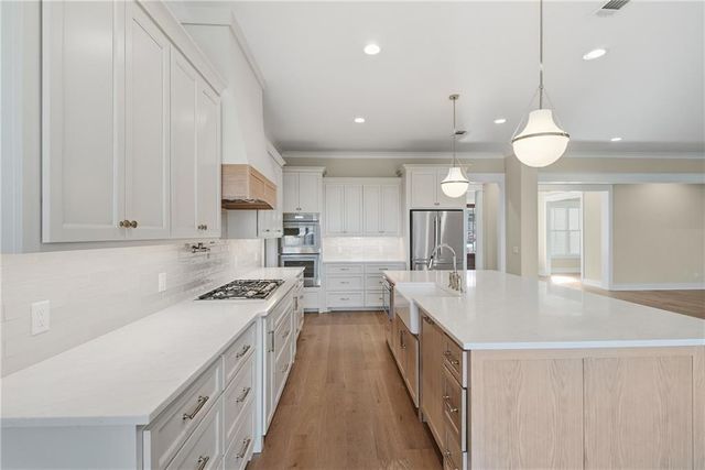 943 Champney Street, St. Simons Island, GA 31522