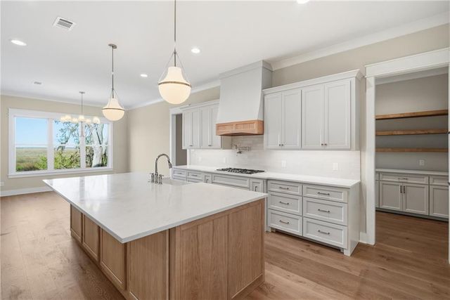 943 Champney Street, St. Simons Island, GA 31522