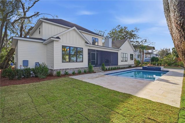 943 Champney Street, St. Simons Island, GA 31522