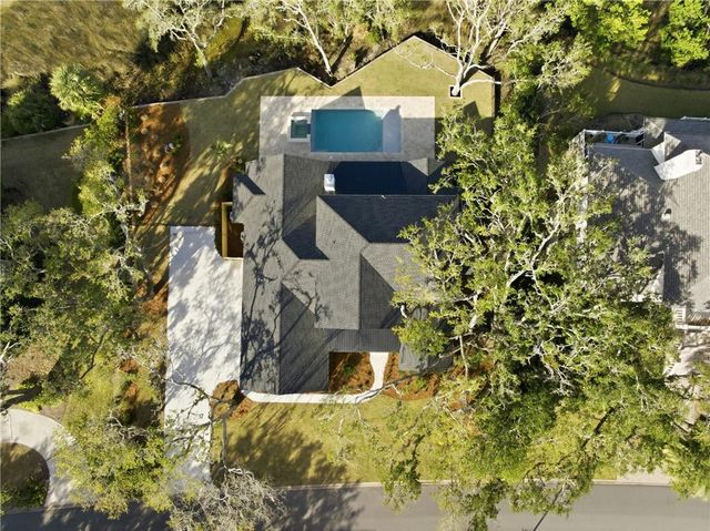 943 Champney Street, St. Simons Island, GA 31522