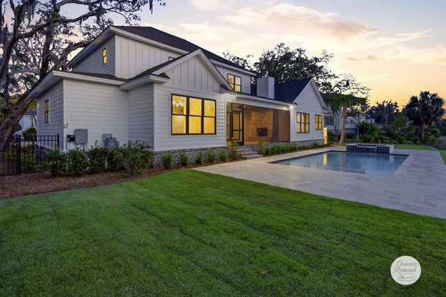943 Champney Street, St. Simons Island, GA 31522