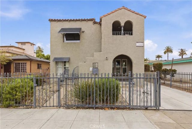 2911 S Palm Grove Avenue, Los Angeles, CA 90016
