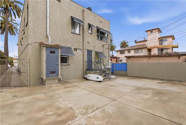 2911 S Palm Grove Avenue, Los Angeles, CA 90016
