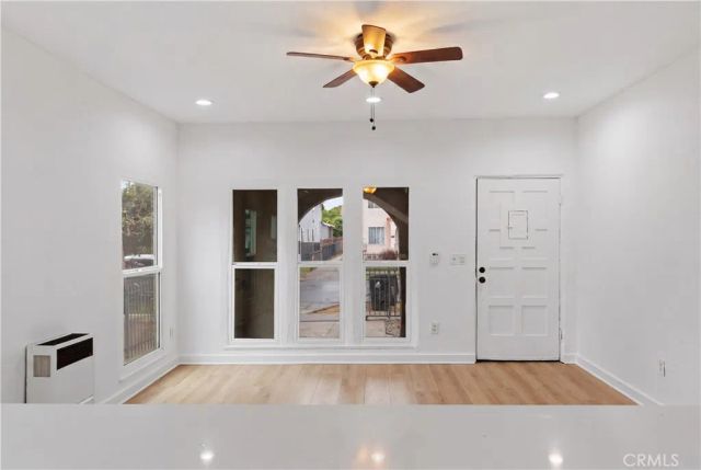 2911 S Palm Grove Avenue, Los Angeles, CA 90016