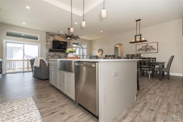 123 Royal Inverness Parkway, O'fallon, MO 63368