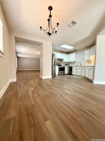 15802 Tampke Pl, San Antonio, TX 78247