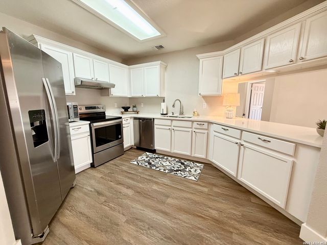 15802 Tampke Pl, San Antonio, TX 78247