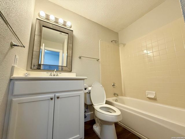 15802 Tampke Pl, San Antonio, TX 78247