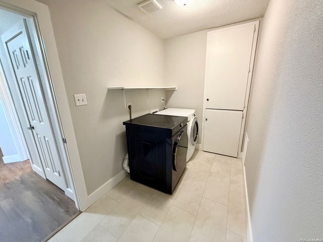 15802 Tampke Pl, San Antonio, TX 78247