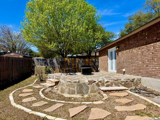 15802 Tampke Pl, San Antonio, TX 78247