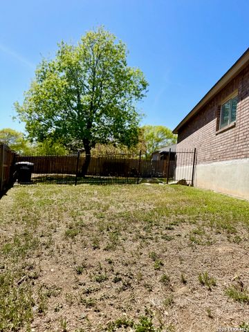 15802 Tampke Pl, San Antonio, TX 78247