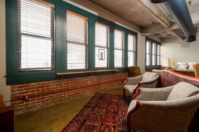 408 S Front St Apt 412, Memphis, TN 38103