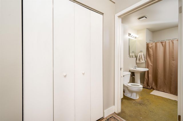 408 S Front St Apt 412, Memphis, TN 38103