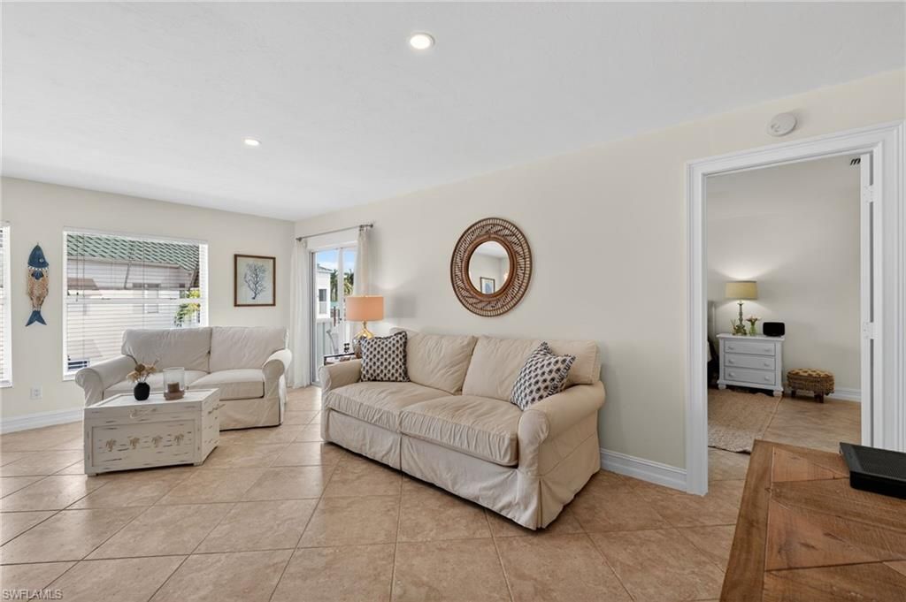 523 Club Side DR 2-523, NAPLES, FL 34110 — photo 5
