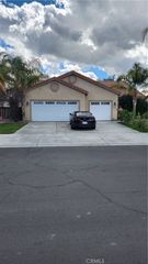1078 Peaceful Ln, San Jacinto, CA 92582