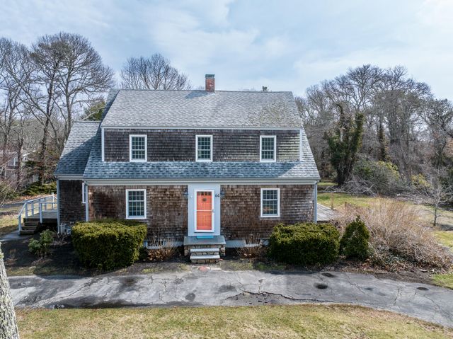 64 Pitcher's Way, Hyannis, MA 02601