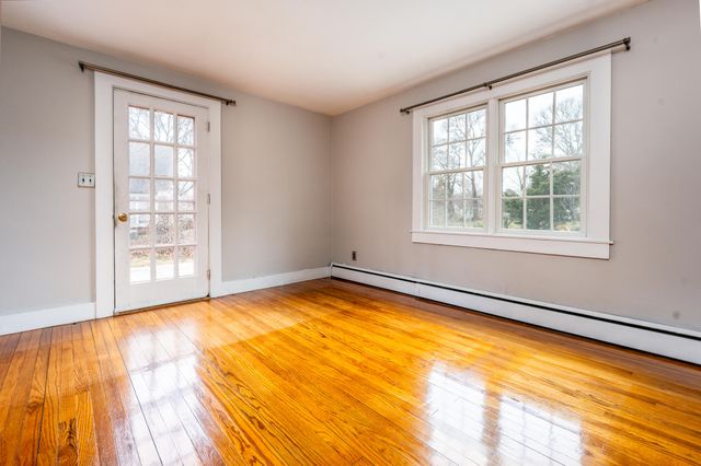 64 Pitcher's Way, Hyannis, MA 02601