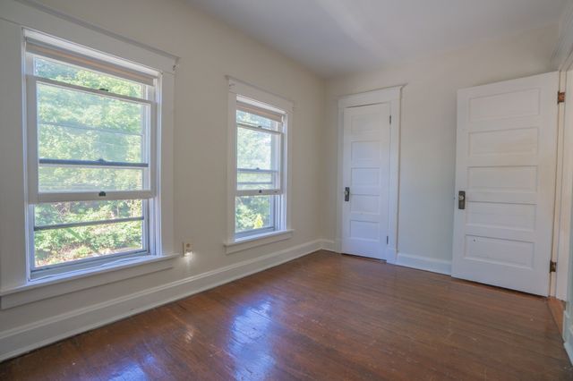 21 Oak Street, Plymouth, MA 02360