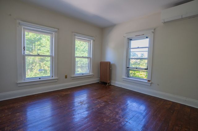 21 Oak Street, Plymouth, MA 02360