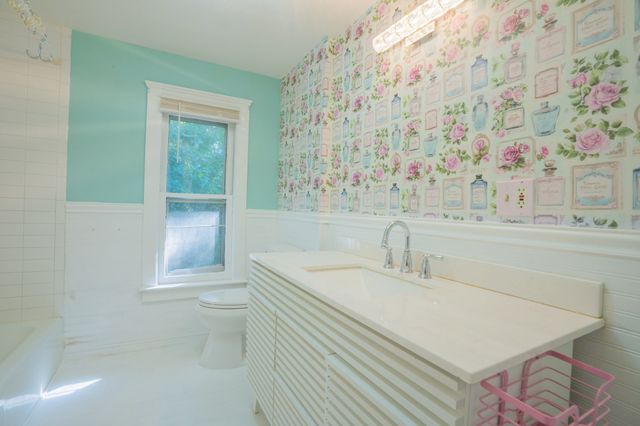 21 Oak Street, Plymouth, MA 02360