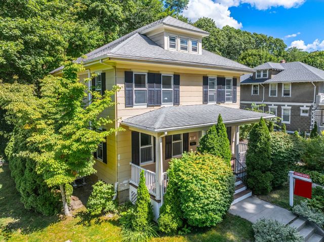 21 Oak Street, Plymouth, MA 02360