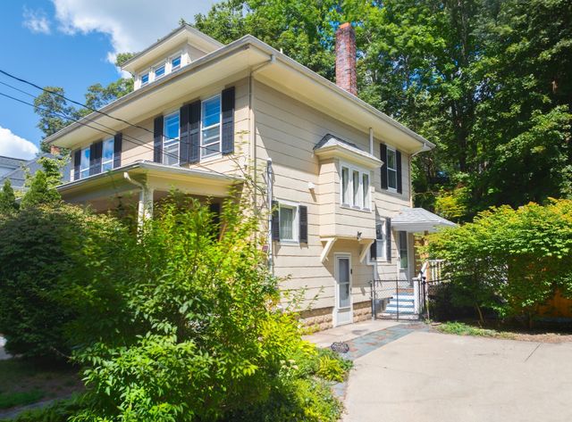 21 Oak Street, Plymouth, MA 02360