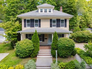 21 Oak Street, Plymouth, MA 02360