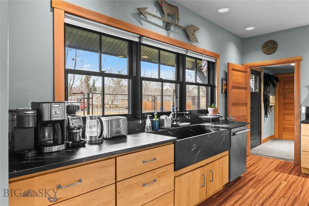 105 S 5th Street, Livingston, MT 59047 photo 14