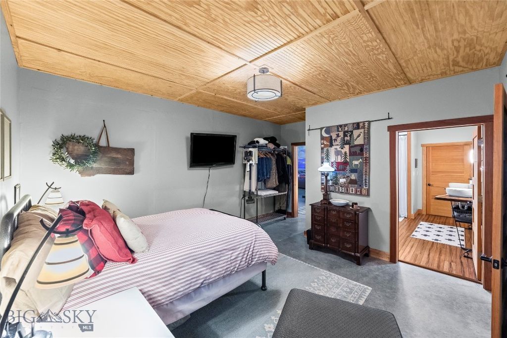 105 S 5th Street, Livingston, MT 59047 photo 44