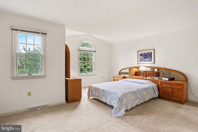 129 PEPPERTON CT, Lititz, PA 17543
