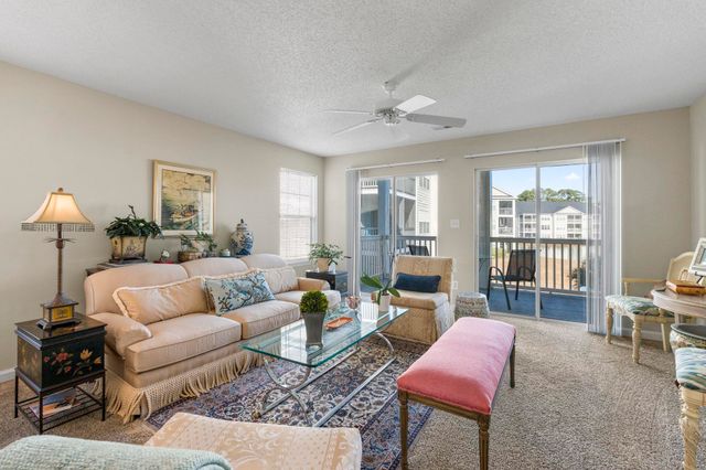 647 Woodmoor Dr Unit 201, Murrells Inlet, SC 29576